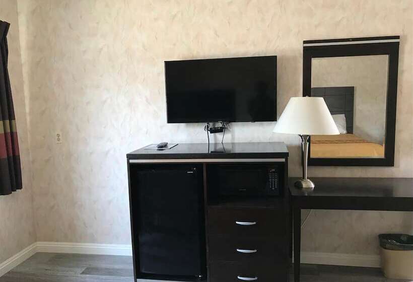 فندق على الطريق Manhattan Inn & Suites