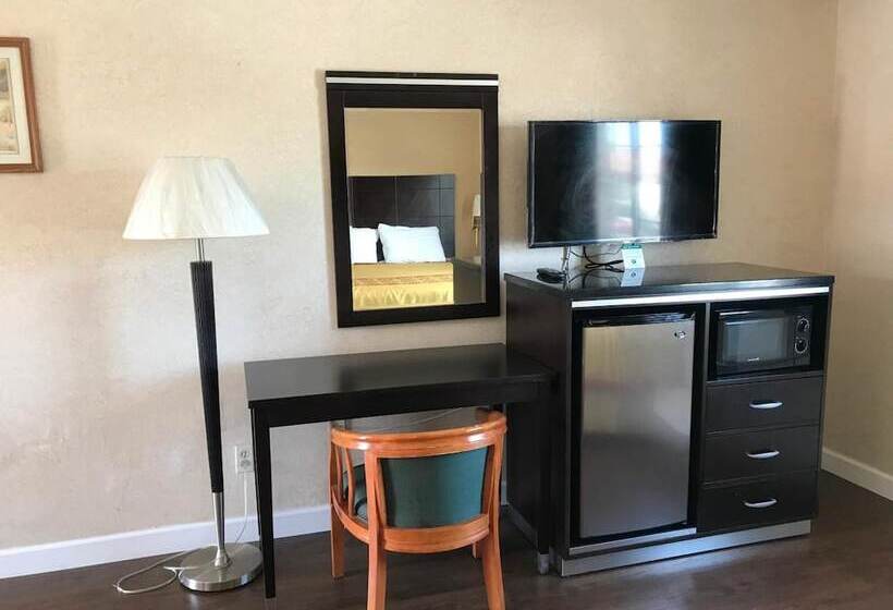 فندق على الطريق Manhattan Inn & Suites