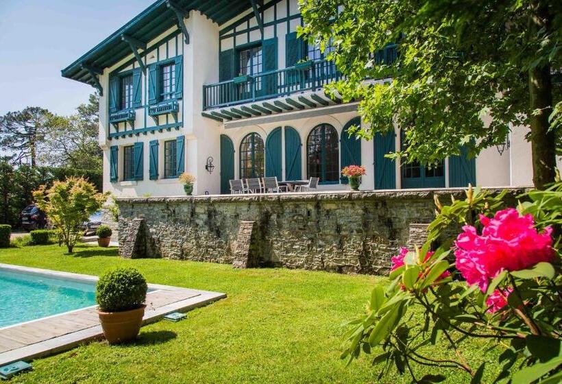 بنسيون Maison Cuevas