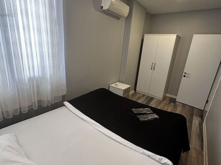 Plus Park Suite &