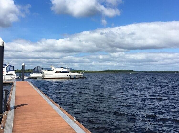 مبيت وإفطار Knockninny Country House & Marina