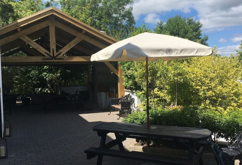 مبيت وإفطار Knockninny Country House & Marina