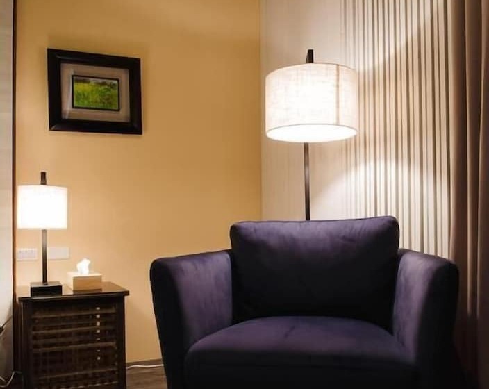 تختخواب و صبحانه Lei Garden Inn