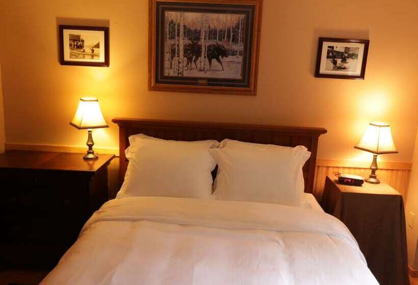 مسافرخانه Alaska Dreamin  Lodging