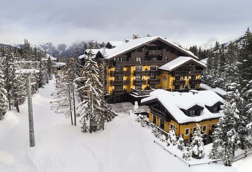 هتل Cheval Blanc Courchevel