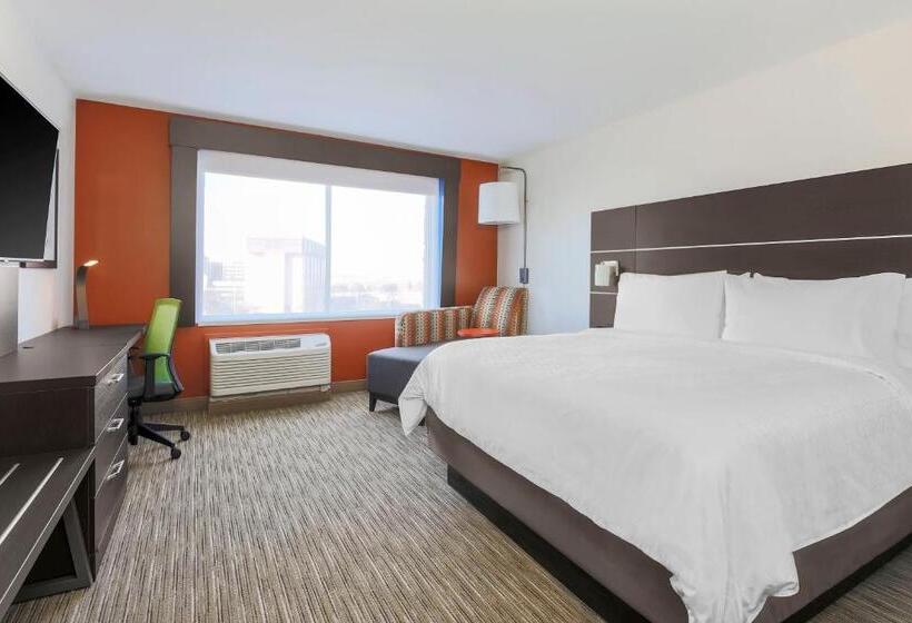 هتل Holiday Inn Express & Suites Chicago O Hare Airport, An Ihg