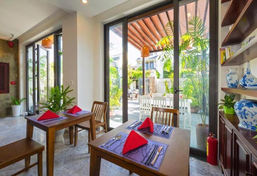 هتل Saclo Villa And Hostel
