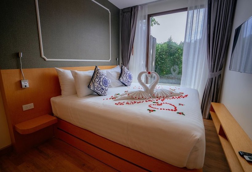 호텔 The Aristo Beach Resort