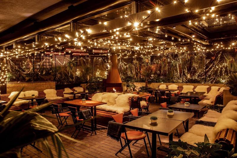 בית מלון כפרי The Standard London