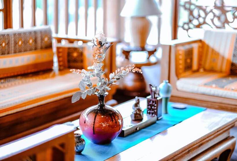 فندق Vila Villa Resort In Town