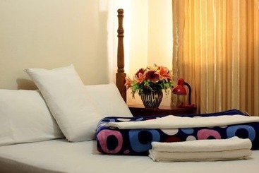 هتل Visitors Inn