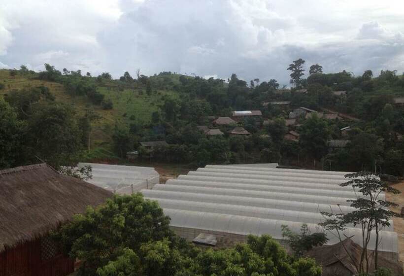 هتل Wawee Strawberry House