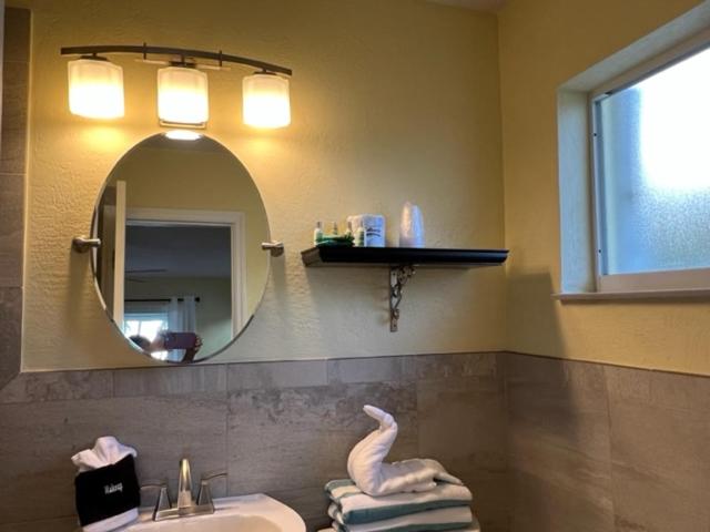 Пансион Coconut Bay Resort   Key Largo