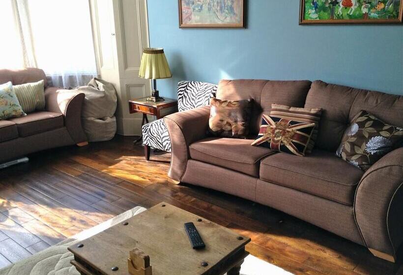 پانسیون Melrose Guest House