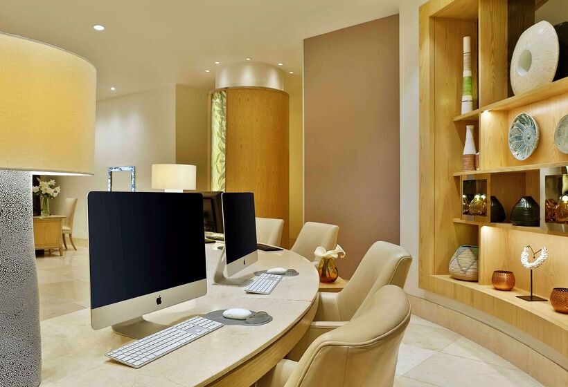 هتل Hilton Durban