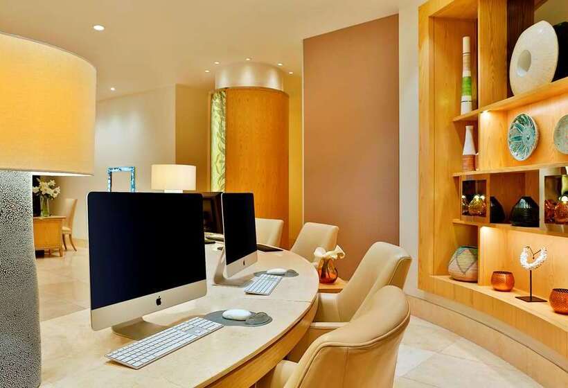 هتل Hilton Durban