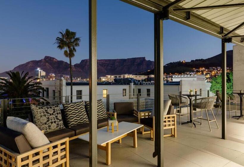 هتل Protea  Cape Town Waterfront Breakwater Lodge