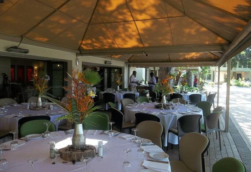 هتل Sabi River Sun Resort