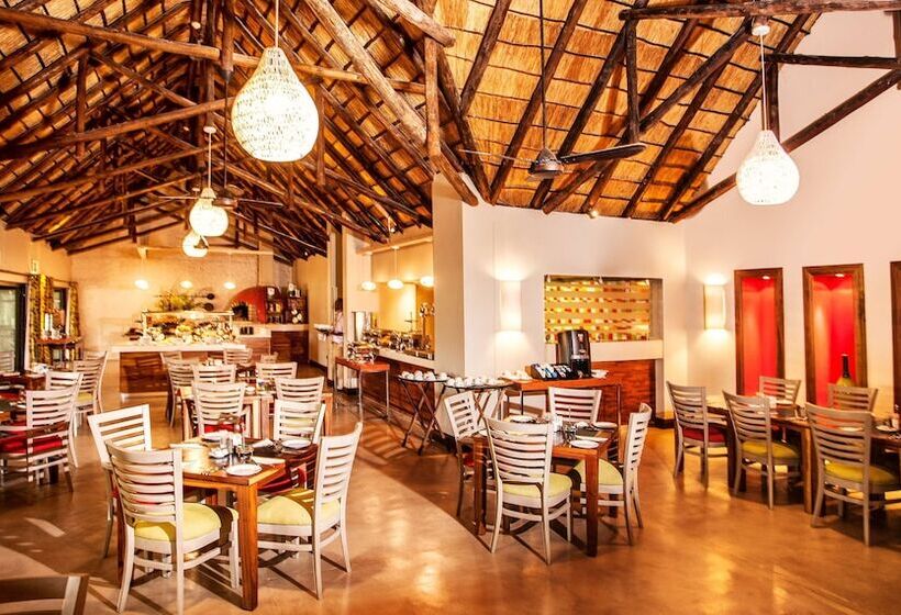 هتل Sabi River Sun Resort