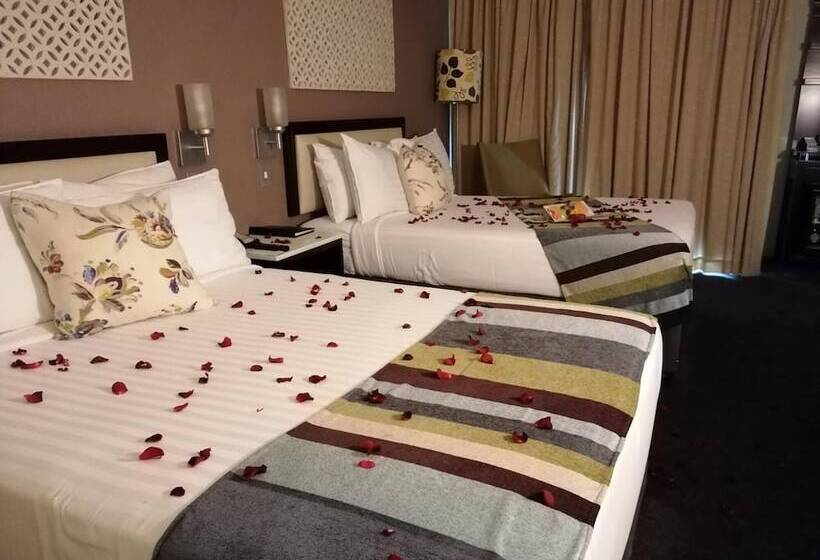 هتل Sabi River Sun Resort