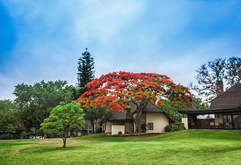 هتل Sabi River Sun Resort