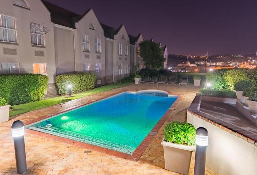 Отель Town Lodge Bellville