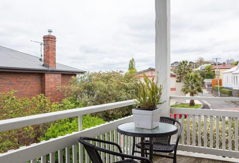 Highbury Apartments