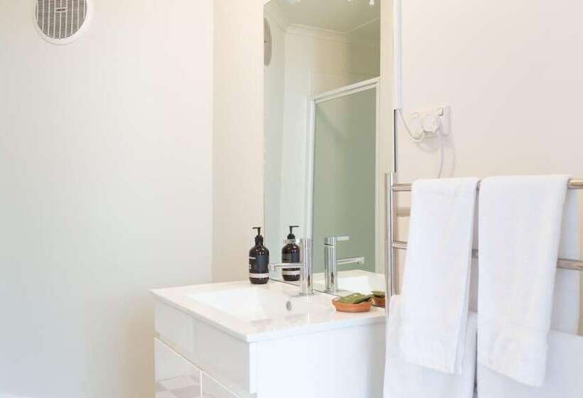 Highbury Apartments