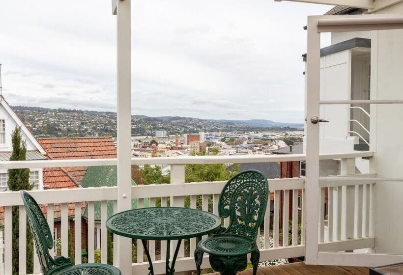 Highbury Apartments