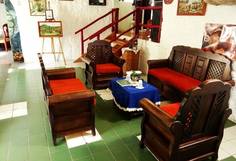 مسافرخانه El Castillo Galapagos