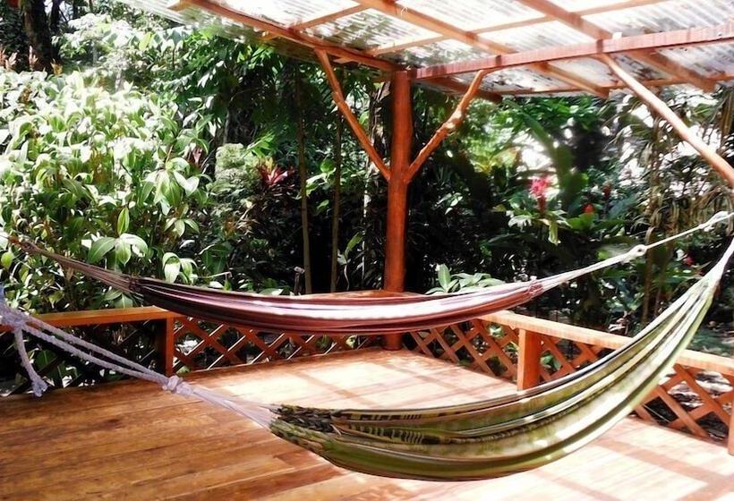 هتل Casa Moabi