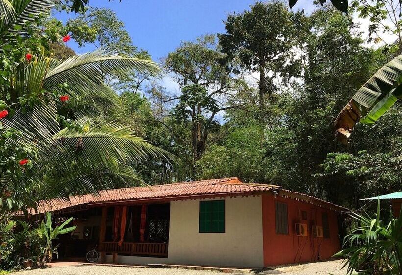 هتل Casa Moabi