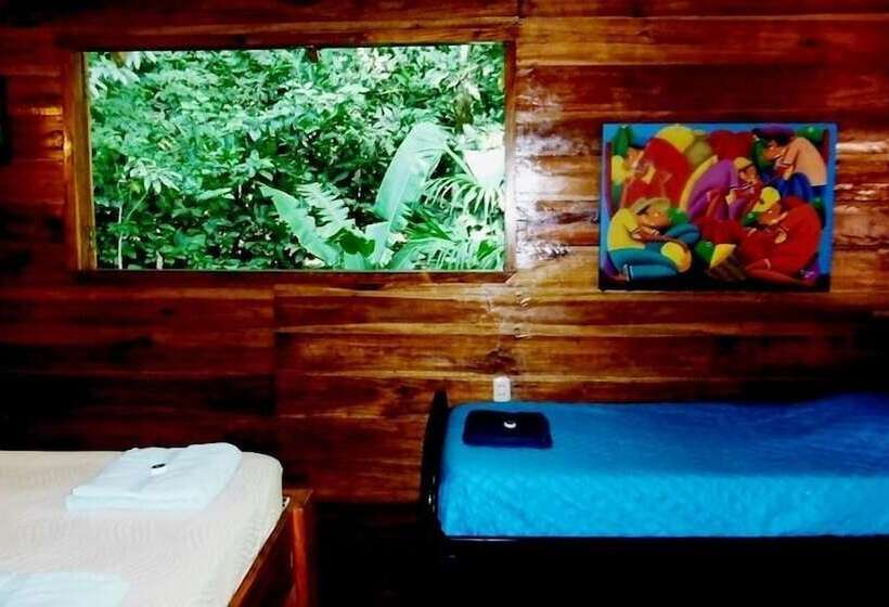 هتل Casa Moabi