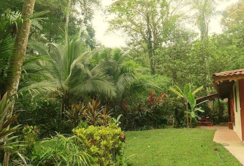 هتل Casa Moabi