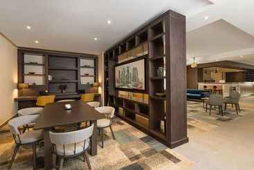 هتل Hampton By Hilton Dubai Al Barsha