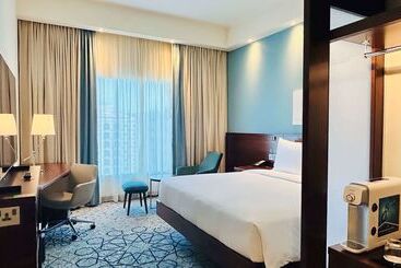 هتل Hampton By Hilton Dubai Al Barsha