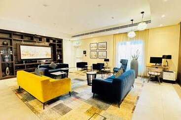 هتل Hampton By Hilton Dubai Al Barsha