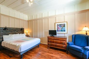 هتل Hôtel Auberge La Grande Maison Et Spa
