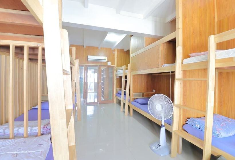 Saen Sabai Hostel