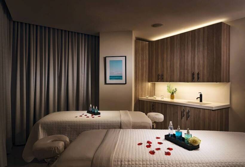 Wave Resort