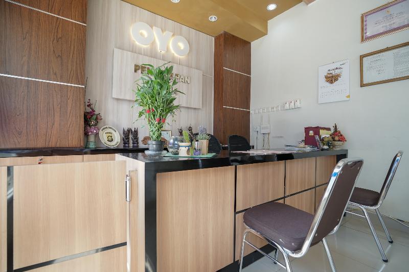 فندق صغير Penginapan Timur By Oyo Rooms