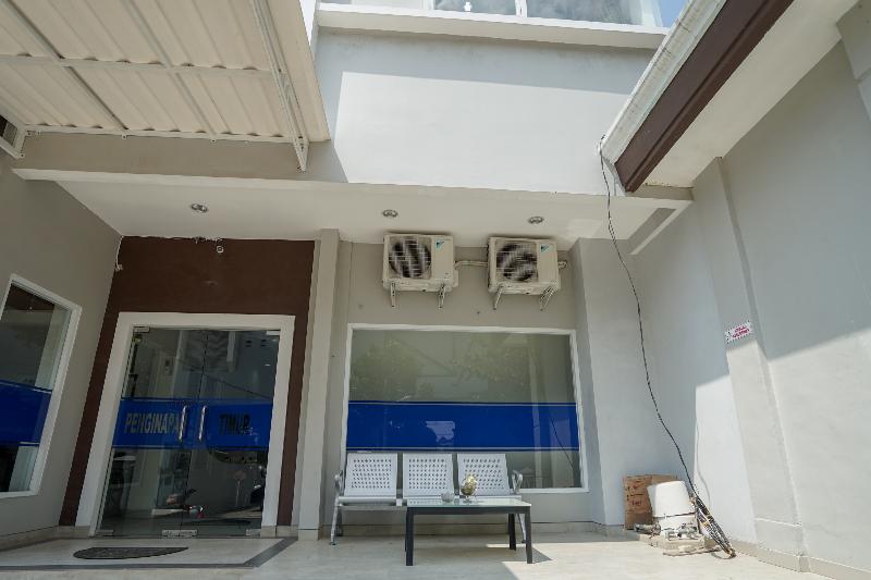 فندق صغير Penginapan Timur By Oyo Rooms