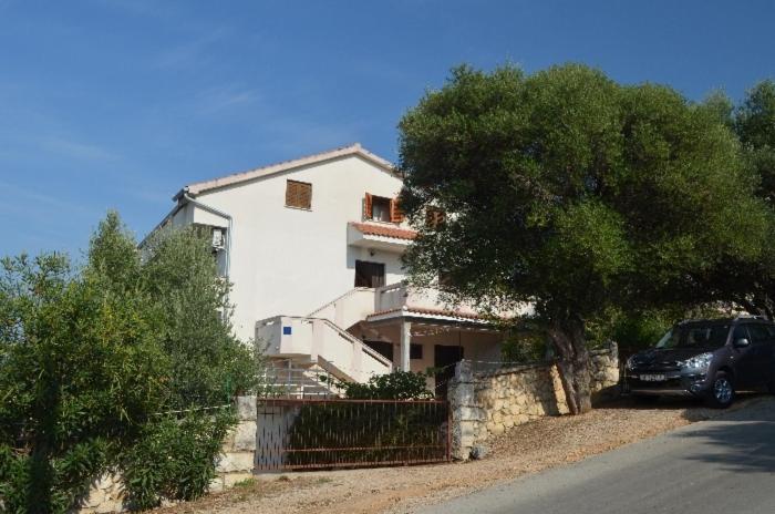 Apartments Josip
