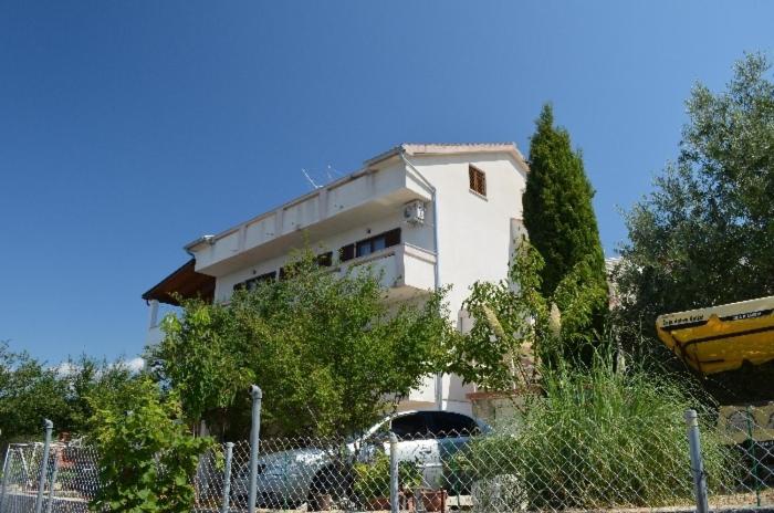 Apartments Josip