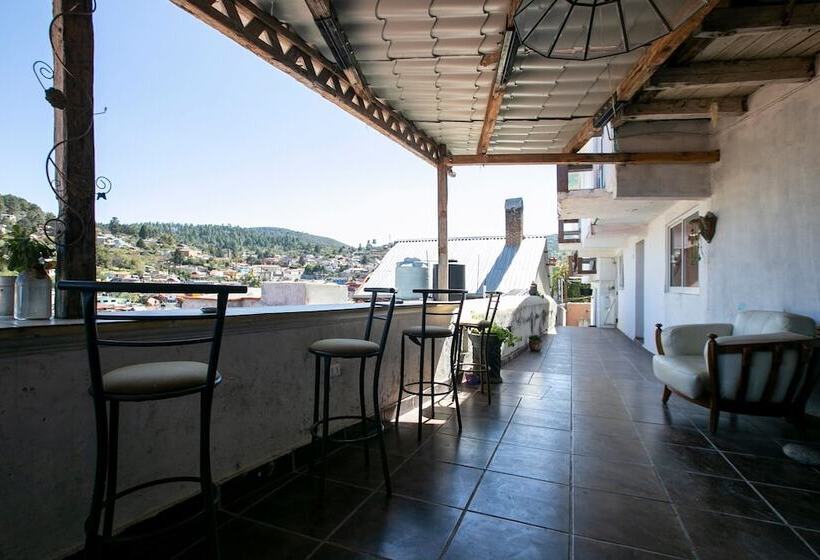 فندق فئة نجمة واحدة Real Cortés