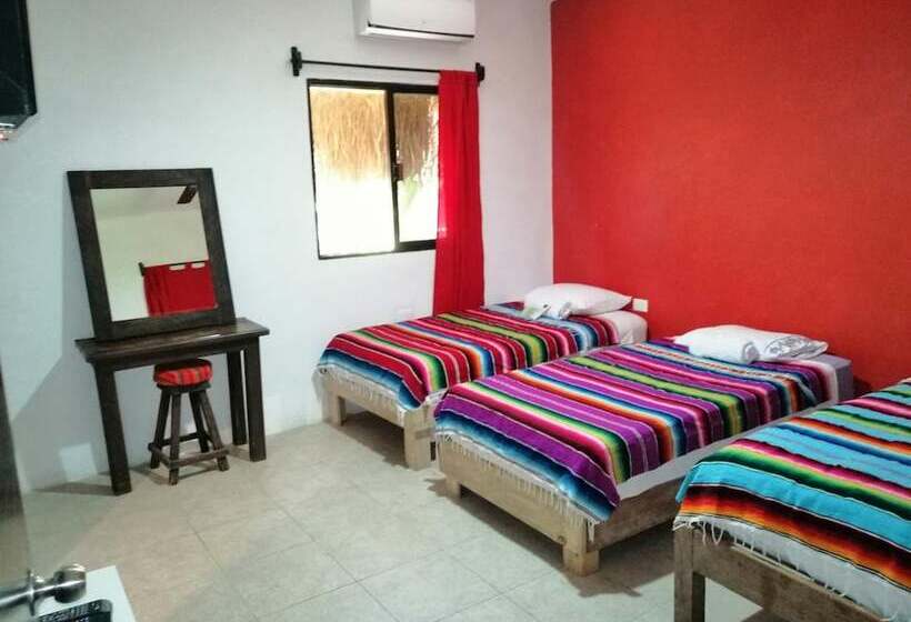 Hostel Casa Xtakay