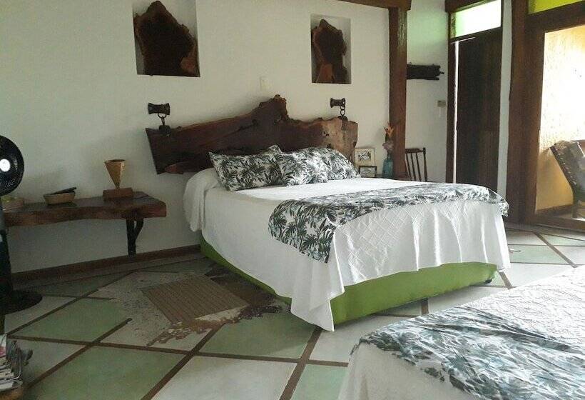 هتل Boutique La Casa Que Canta