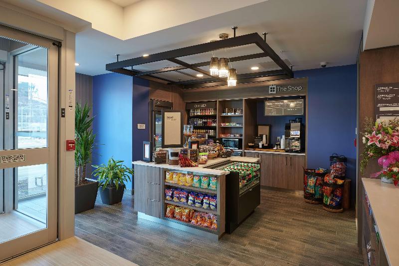 هتل Hilton Garden Inn St. John S Newfoundland, Canada