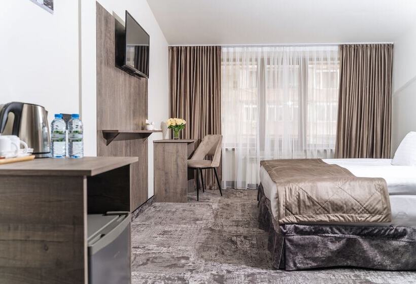 Median Hotel, City Center Yerevan