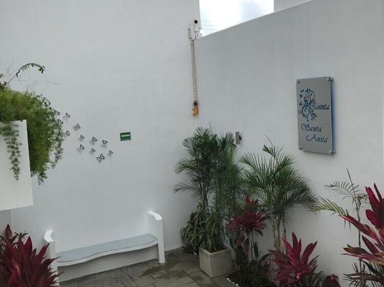 هتل Quinta Santa Anita